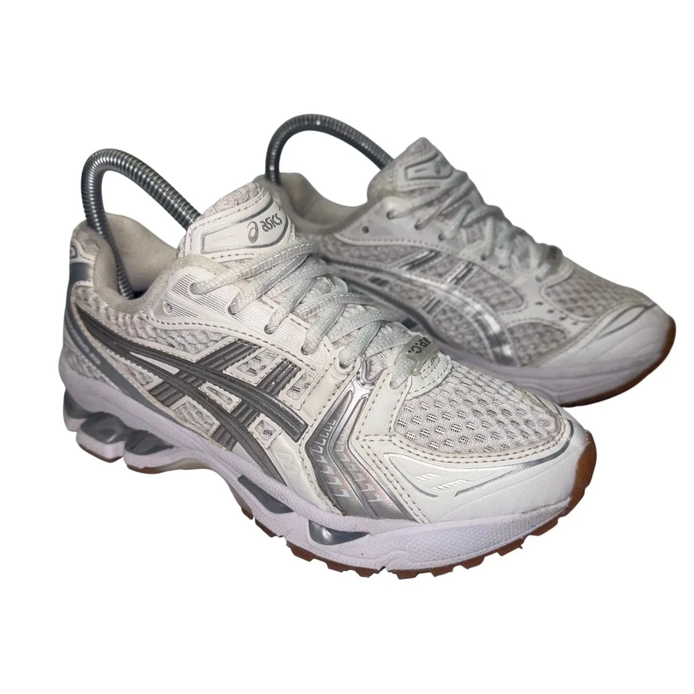 Asics Gel-Kayano 14 A.P.C. Women 6 White Silver Metallic Sneakers Graphite Moon